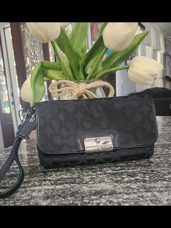 Coach Handbags - Coach Kristin Op Art Black Signature Canvas Wristlet- Great Condition.